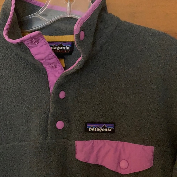 Patagonia Sweatshirt - Picture 2 of 4